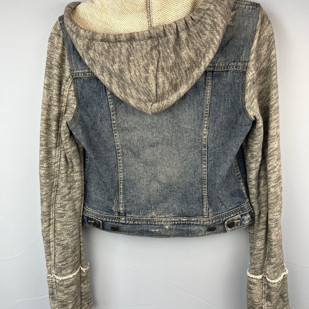 Free People Throwback Distressed Denim Jacket Hoodie Size S Grunge Streetwear - Picture 11 of 11